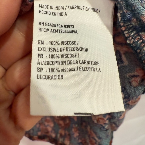 American Eagle Paisley Long Bell Sleeve Velvet Trim‎ Blouse Multicolor Size XS - Picture 7 of 9